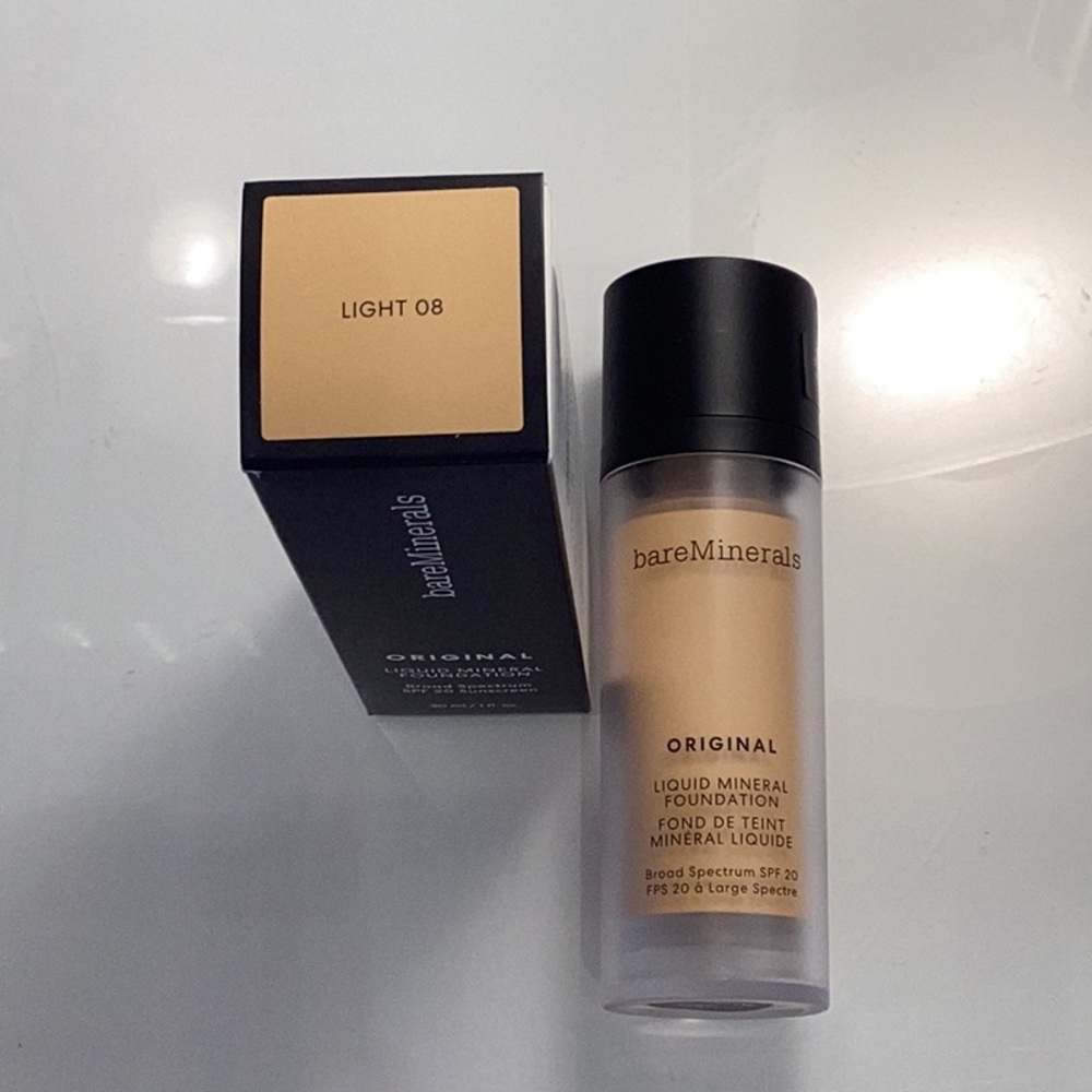 Discontinued bareMinerals Original Liquid Mineral Foundation - Light 08